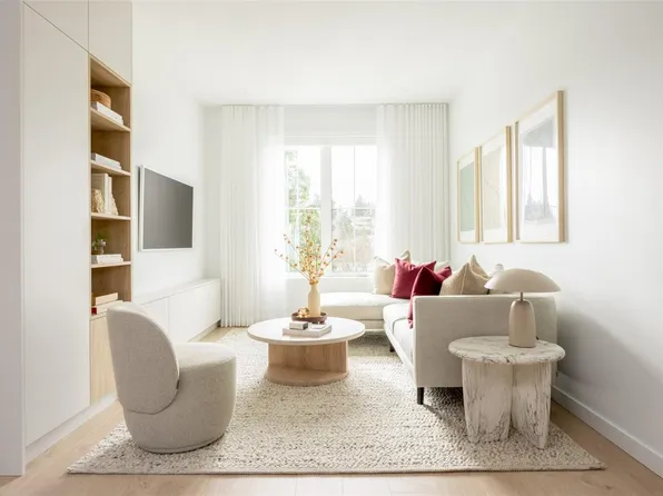 630 Gorge Rd W #Townhouse 7, Saanich, BC V9A 1N5