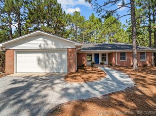 145 Pine Lake Dr, Southern Pines, NC 28327