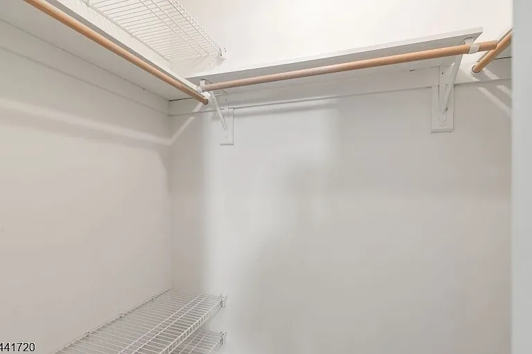 82 Smithfield Ct — Photo 17