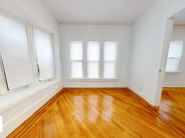 2611 Avenue J image 3 of 13