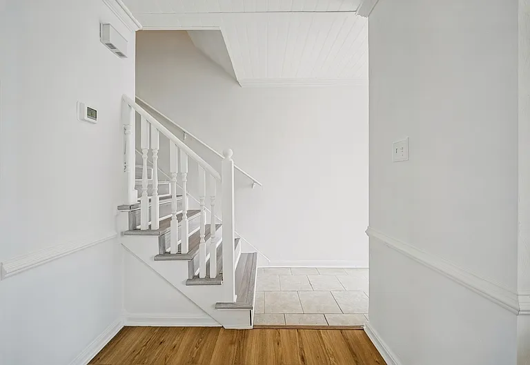3244 Yorkborough Way — Photo 3