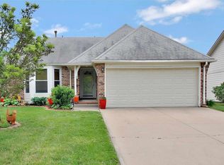 9415 E Skinner St, Wichita, KS 67207