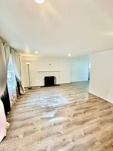 5th image of 426 S 193rd Street