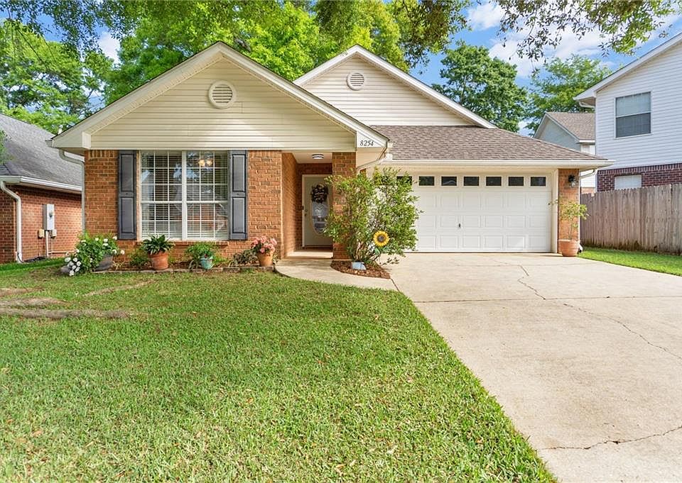 1st image of 8254 Magnolia Village Dr S