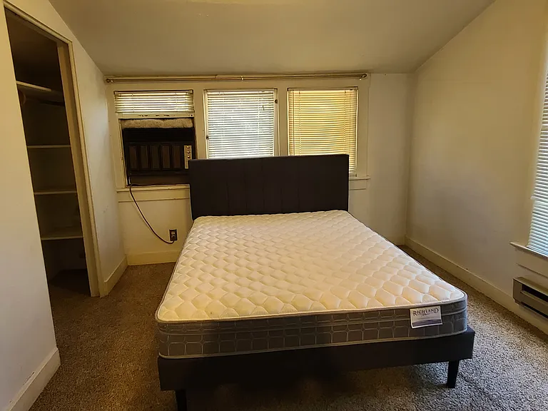 2117 S Grant Ave — Photo 6