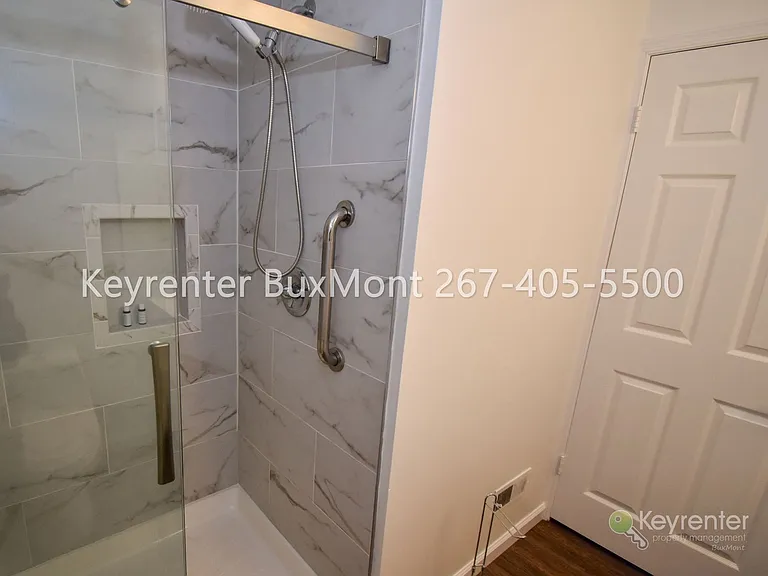 115 Hickory Ct — Photo 10
