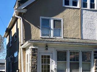 2428 E County Line Rd, Ardmore, PA 19003