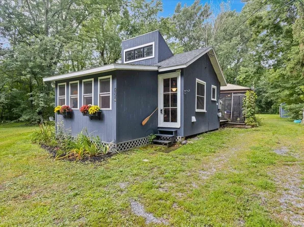 126 Hickory House Road, St. Albans Town, VT 05478