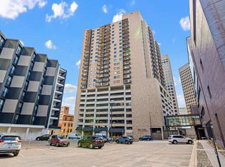 66 9th St UNIT 1613, Saint Paul, MN 55101