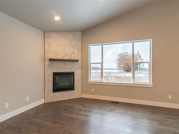 5th image of 2939 Trade Wind Ln