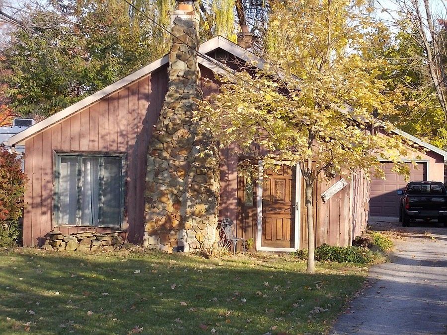 1st image of 2208 Grantwood Dr