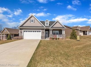 1901 Fiddler Ct, Howell, MI 48843
