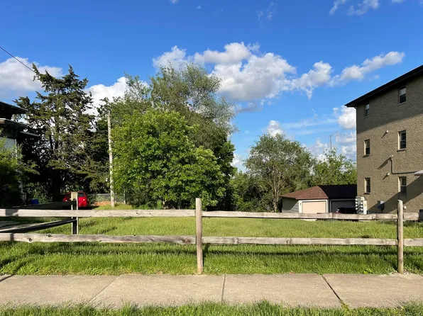 6 N Broadway St, Joliet, IL 60435