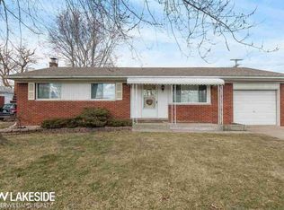 18543 Whalen Dr, Clinton Township, MI 48035