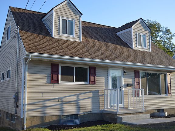 2nd image of 3675 Argonne St