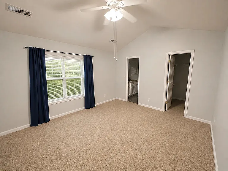 202 Kelsey Blvd — Photo 9