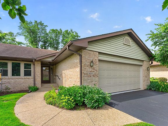 3rd image of 6207 Carriage Green Way