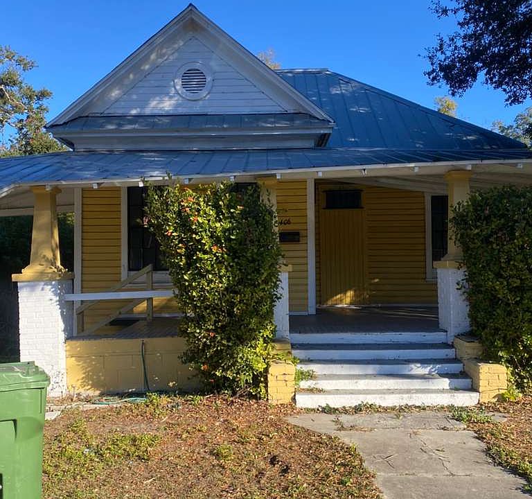 1st image of 406 E Floribraska Ave