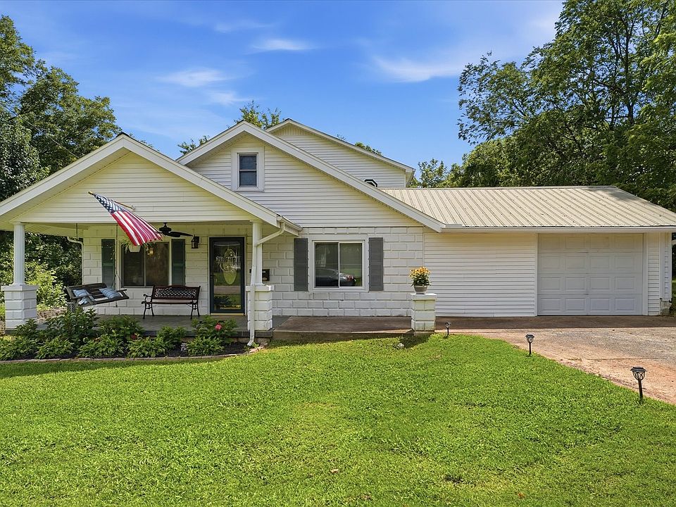 1st image of 214 Cullum Ave