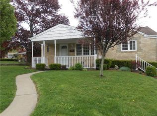 1301 Kinmount St, Pittsburgh, PA 15205