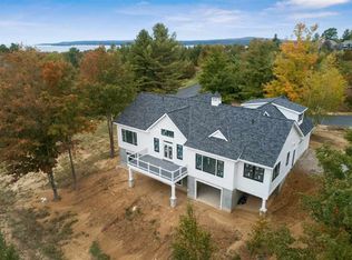 3088 Old Orchard Ln, Petoskey, MI 49770