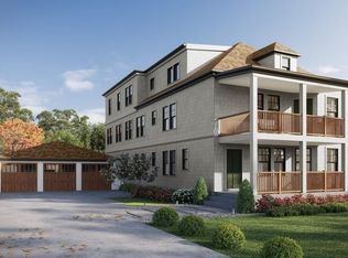 144 Linden St #3, Wellesley, MA 02482