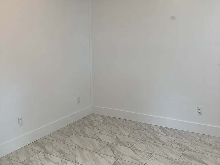 1212 Byrne Ave #B — Photo 10