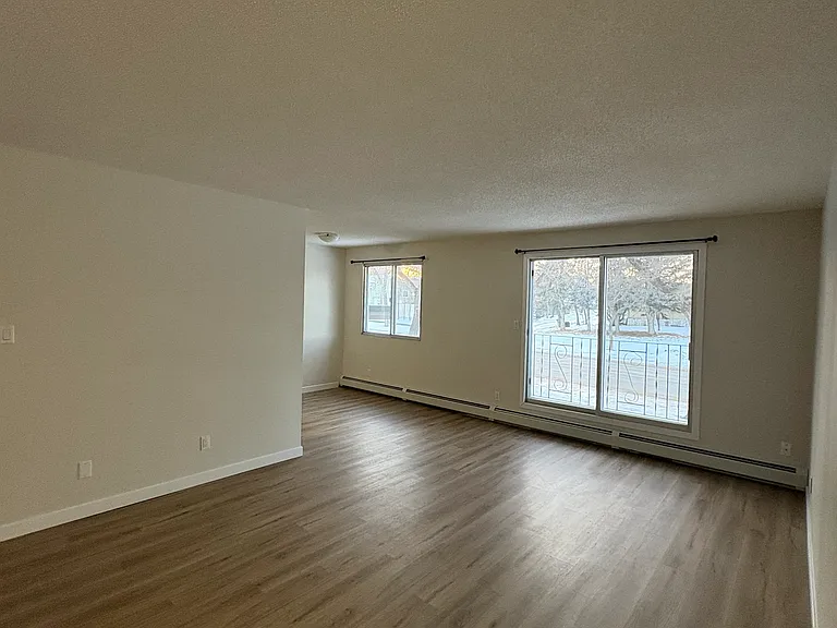 29 Grand Dr #2 — Photo 39
