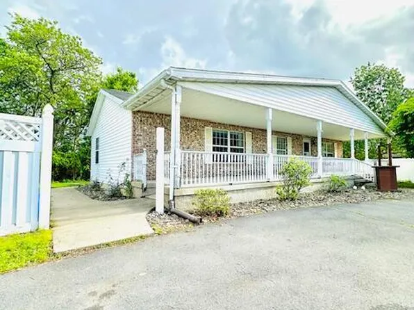 150 1/2 Howard St, Old Forge, PA 18518