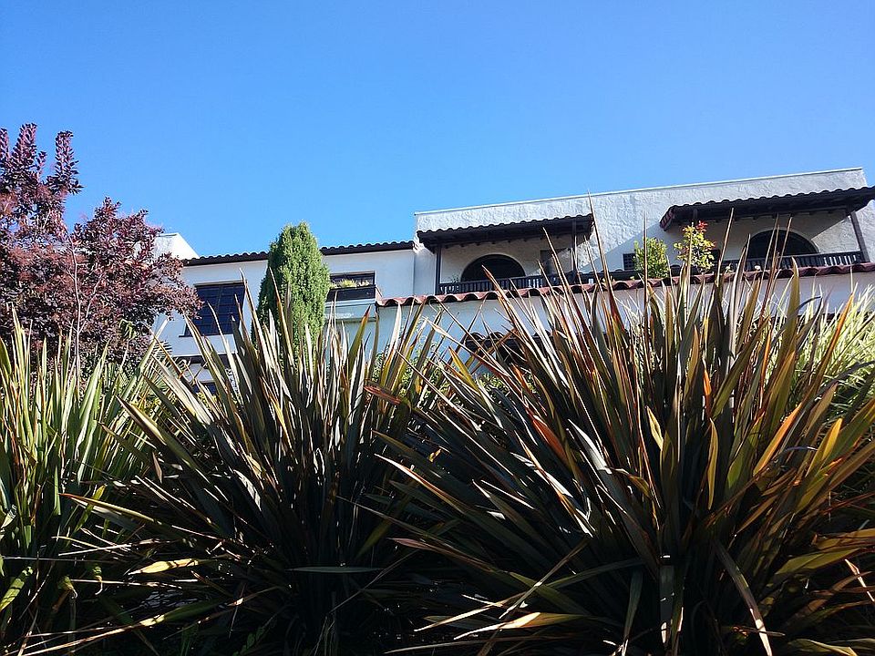 2nd image of 348 W Olympic Pl APT 205