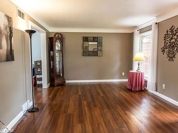 4th image of 8743 Binney Dr