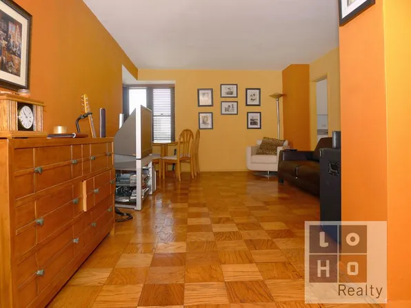 268 East Broadway image 1 of 4