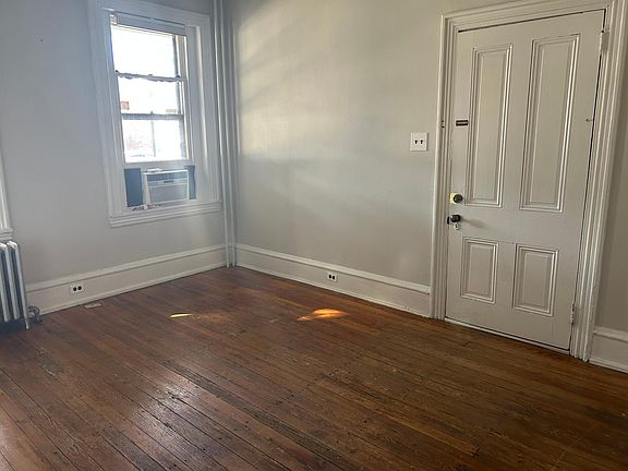4th image of 1208 N West St APT 1