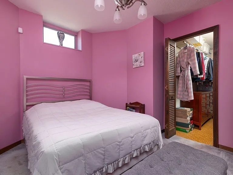 45 Thatcher St #1 — Photo 4