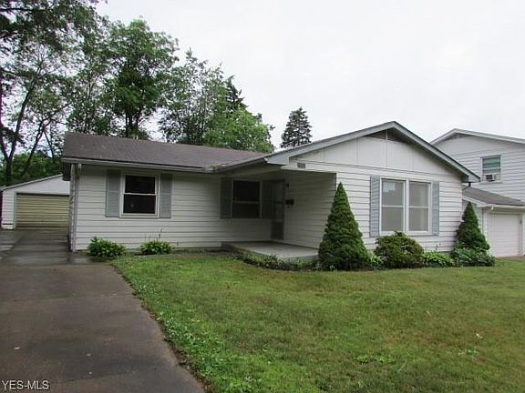 2nd image of 2202 Hoch Dr