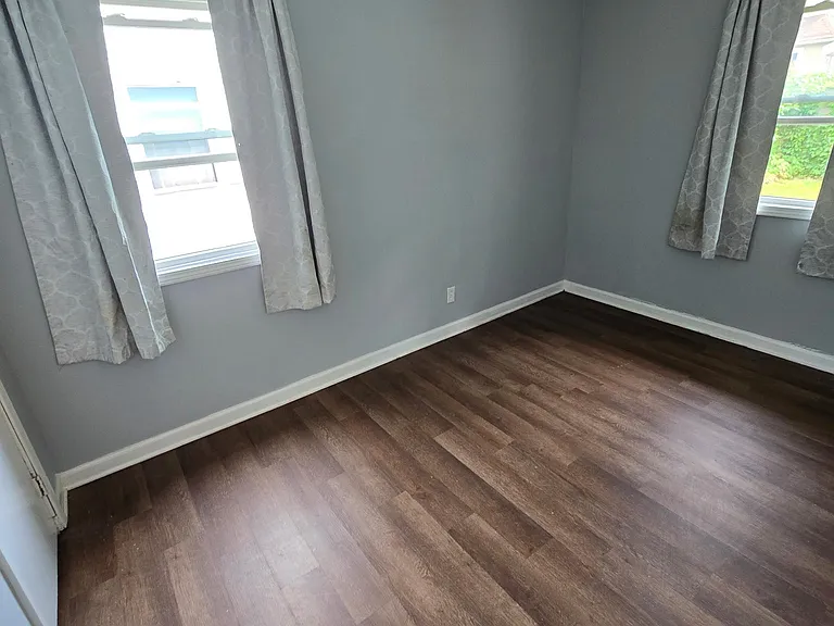127 Floral Ct — Photo 4