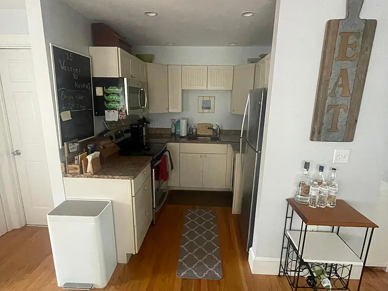 301 Swans Wharf Row — Photo 12