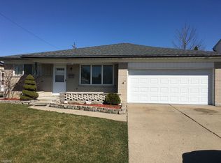 13505 Yvonne Dr, Warren, MI 48088