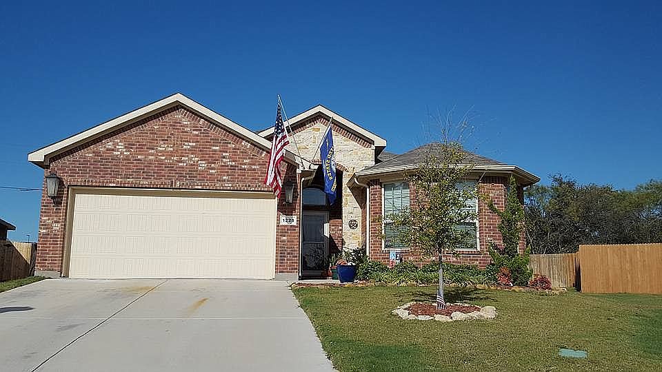 1st image of 1228 Vaughna Dr