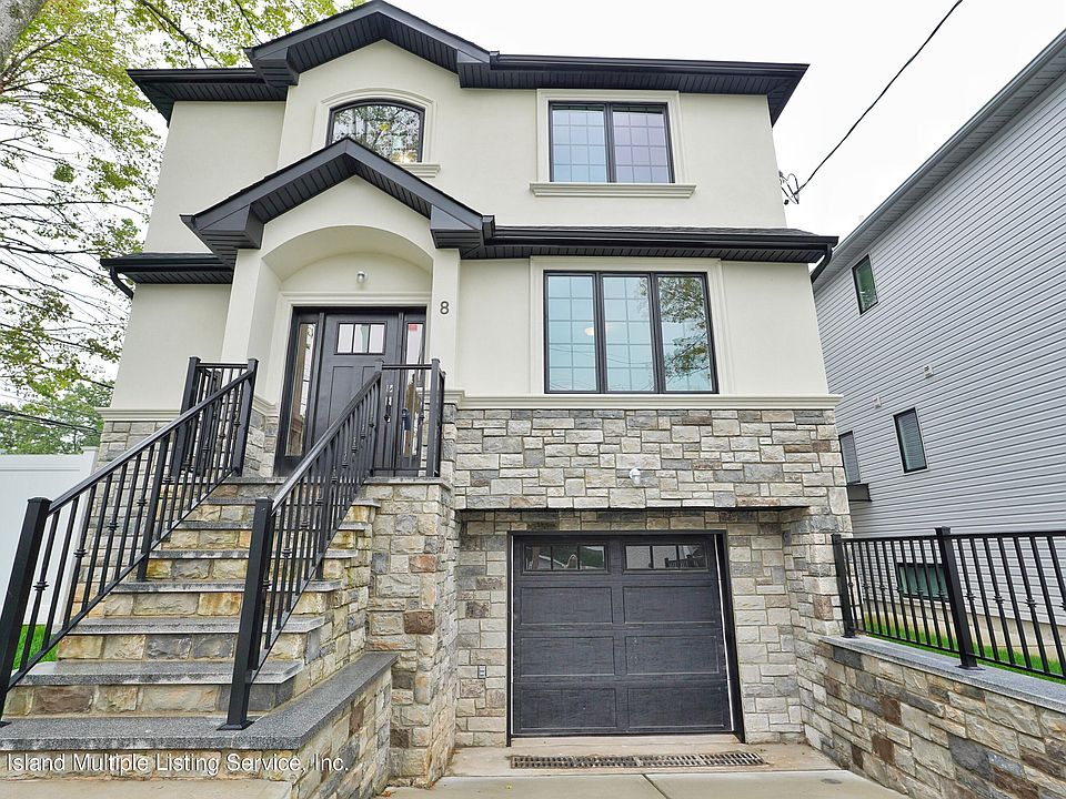 1st image of 8 Bartlett Ave