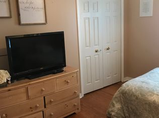 2165 Lovers Ln, Grand Ridge, FL 32442