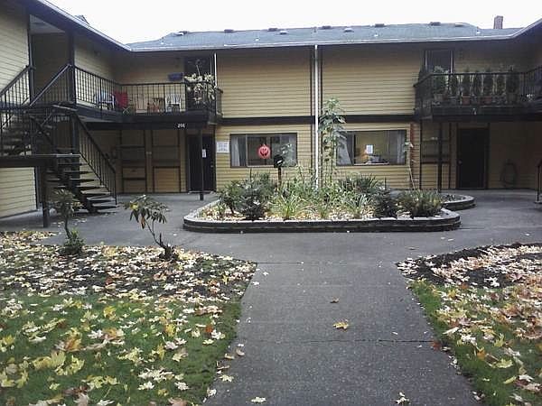 1st image of 208 NW 8th Ave APT 09