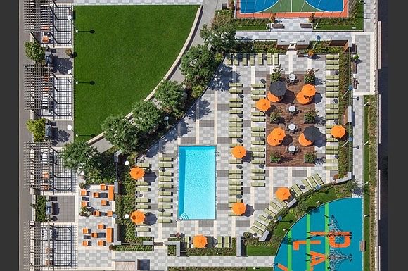 Rooftop amenities