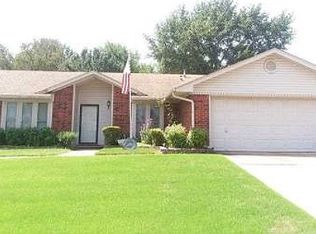 607 N St, Barling, AR 72923