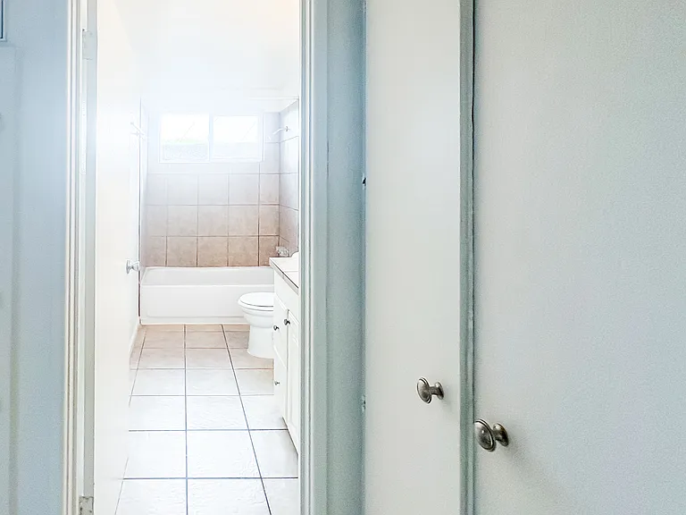 2417 E Campbell Ave #11A — Photo 13