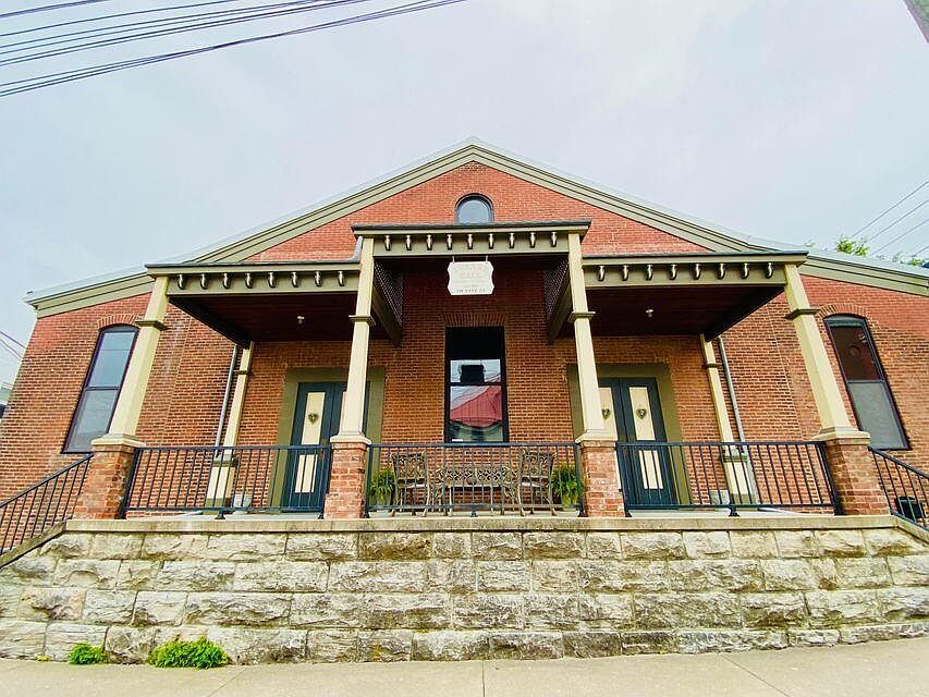 518 Vine St, Boonville, MO 65233 MLS 23495 Zillow