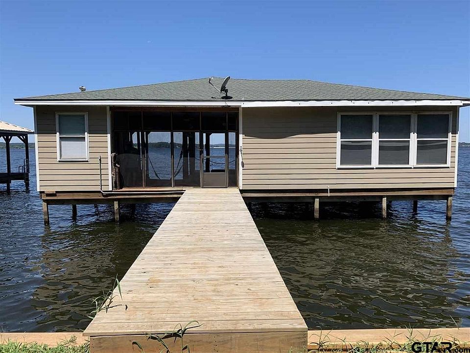 1st image of 196 S Lake Bluff Dr