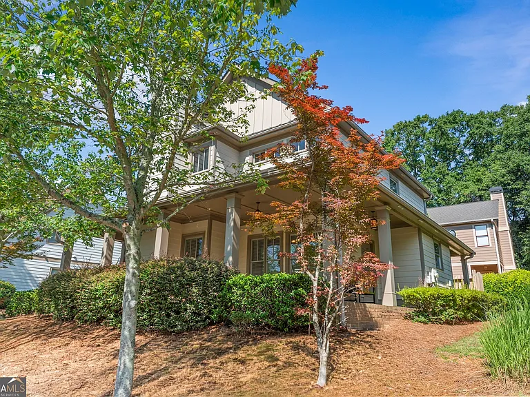 135 Idlewilde Dr — Photo 4