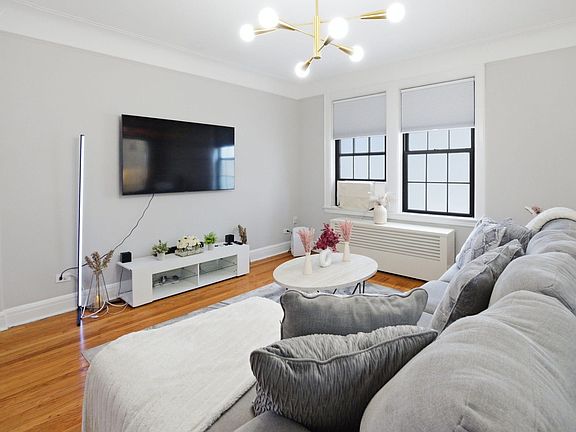 5th image of 26 Pondfield Rd W #4F