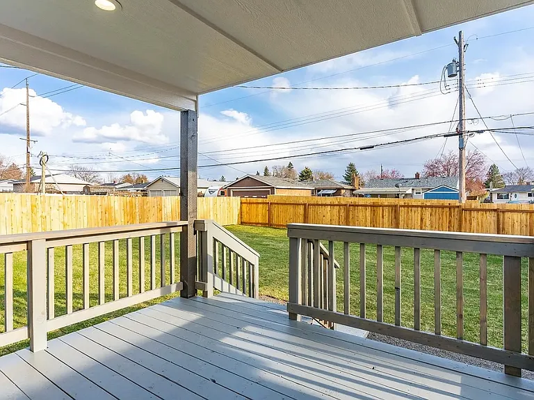 1020 E Decatur Ave — Photo 22